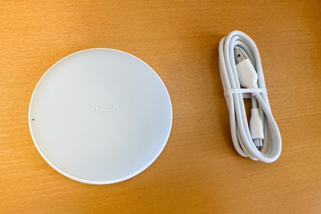 Anker PowerWave 10 Pad(ワイヤレス充電器)の画像